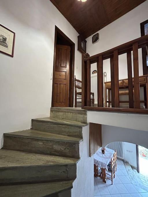 Little Graceland Villa *