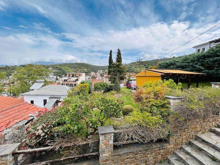 Little Graceland Villa
